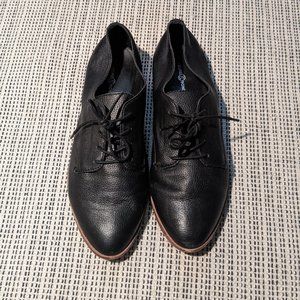 Treasure & Bond Monty Black Leather Lace Up Flats Oxfords Brogues Almond Toe 9.5